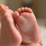 திடீர் மின்வெட்டு! - டோர்ச் வெளிச்சத்தில் பிரசவம் பார்த்த மருத்துவர்கள் 3 Baby