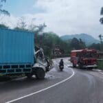 பஸ் - கனரக வாகனம் மோதி விபத்து! - ஒருவர் உயிரிழப்பு 5 WhatsApp Image 2021 11 11 at 11.33.27 AM 1