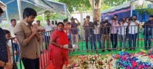 மறைந்த கன்னட நடிகர் நினைவிடத்தில் சிவகார்த்திகேயன் அஞ்சலி (படங்கள்) 4 siva 02