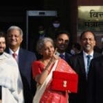 இன்று பாராளுமன்றத்தில் பட்ஜெட் - யாருடைய தலை உருளும்!! 5 union budget 2021 2022 1 1024x683 1