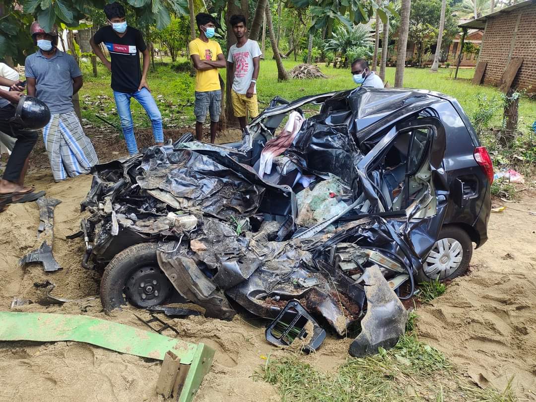 கோர விபத்தில் வணபிதாவும்