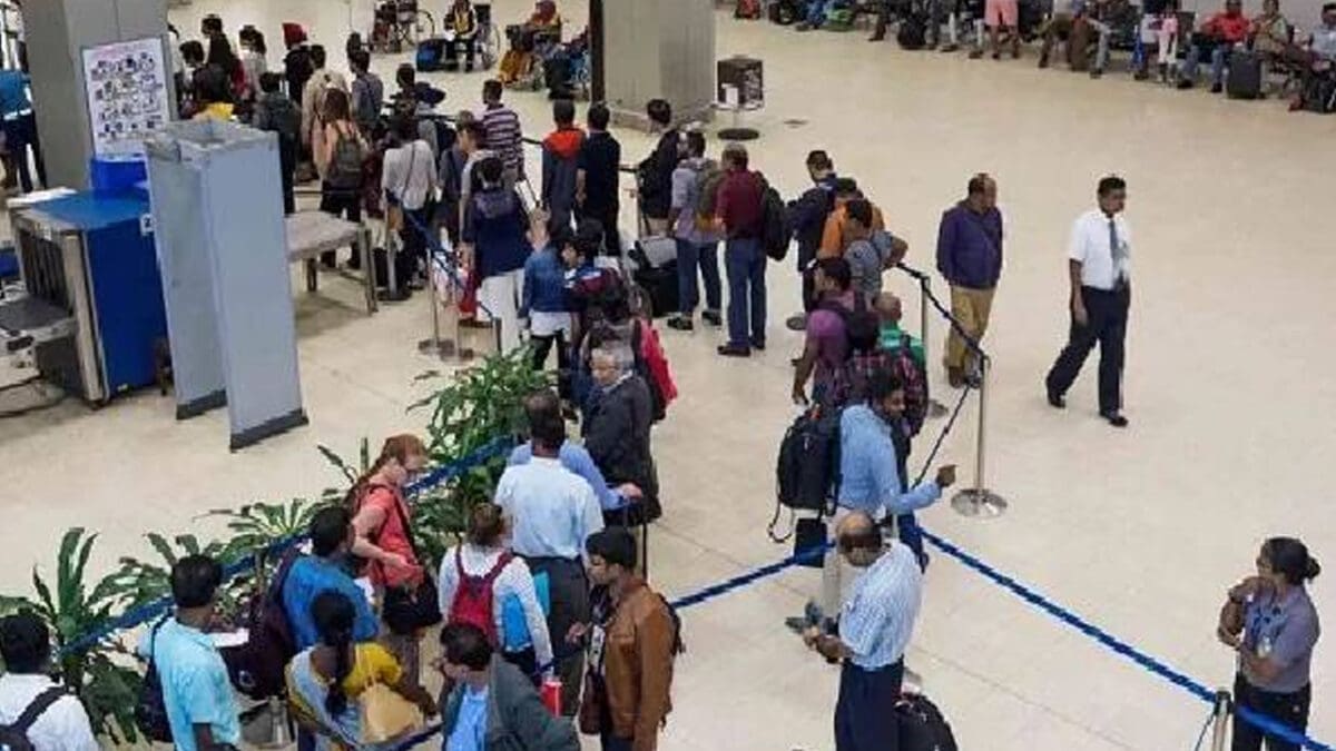 வெளிநாடு செல்ல காத்திருப்போருக்கு அறிவுறுத்தல்