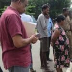 தமிழர்பகுதி காணியை அபகரிக்க முயன்ற ஓய்வு பெற்ற காவல்துறை அதிகாரி விரட்டியடிப்பு 5 18 27