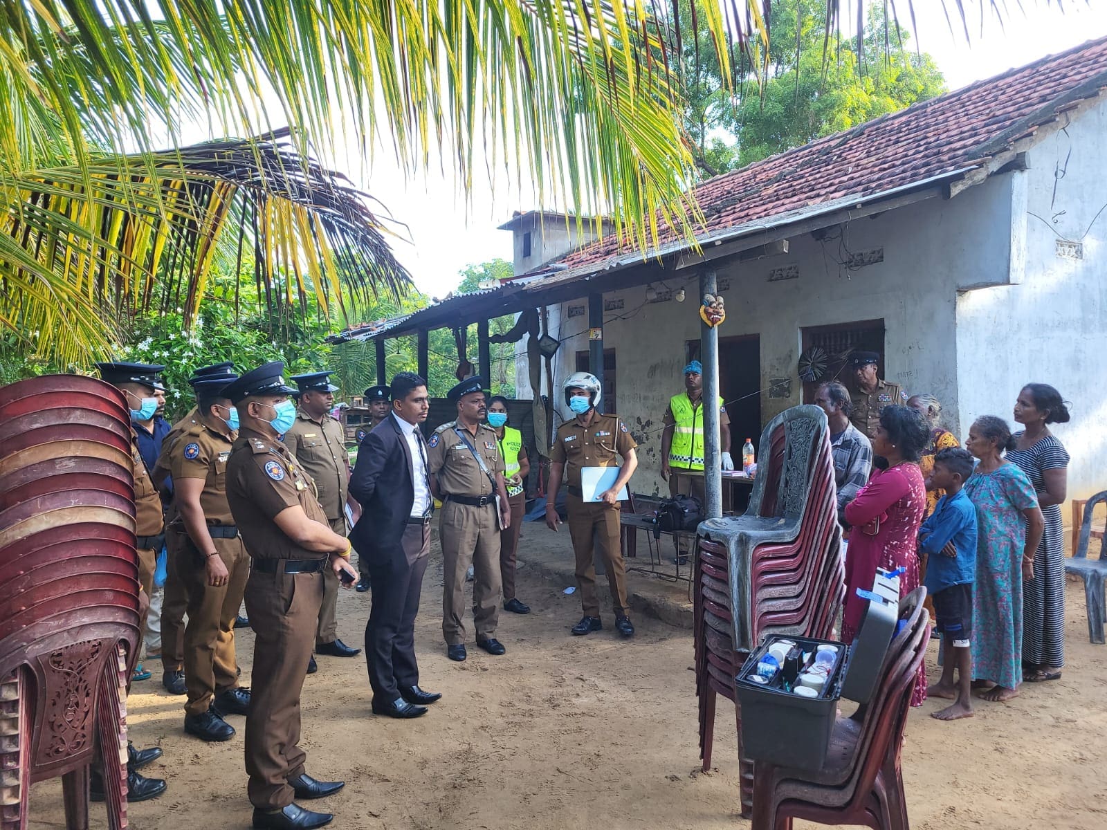 தாயும் மூன்று வயது மகனும் சடலமாக மீட்பு – குடும்பத் தகராறில் கொலை-தற்கொலையா என சந்தேகம் 1 17334765974