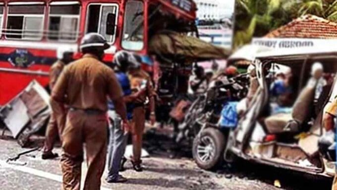 வவுனியாவில் கடந்த 5 ஆண்டுகளில் விபத்துக்களால் 58 பேர் பலி! இந்த ஆண்டு பலி வீதம் அதிகரிப்பு! 11 1736086372 accident 2