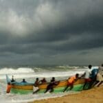 வங்காள விரிகுடாவில் ஆழமான தாழ்வு மண்டலம் உருவாக வாய்ப்பு: கடற்றொழிலாளர்களுக்கு எச்சரிக்கை! 3 Sea 1200px 22 05 24 1000x600 1