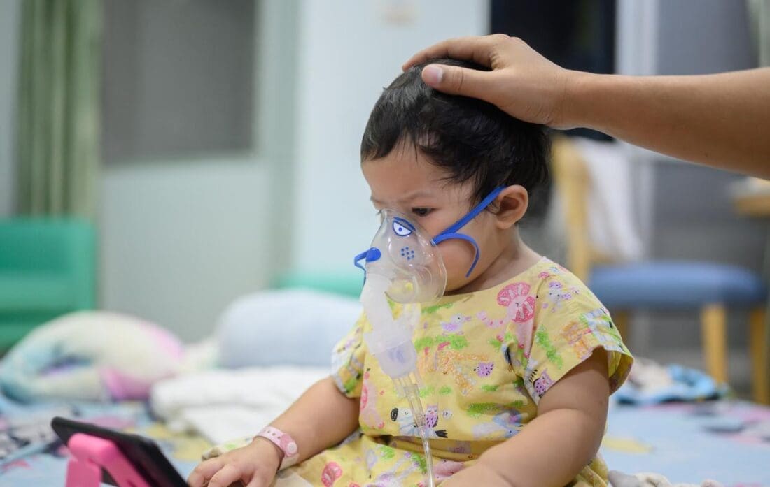 child on oxygen