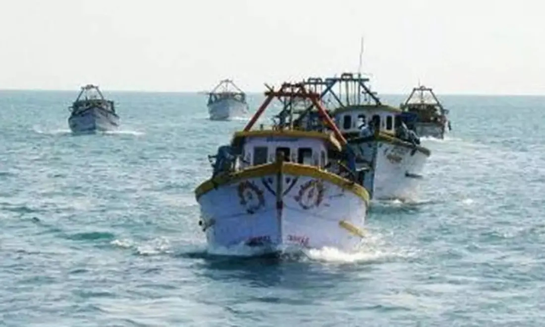 தெற்குக் கடலில் கைதான 11 மீனவர்கள் திக்கோவிட்டவுக்கு அழைத்து வரப்பட்டனர்! தெஹிபாலவின் பின்னணி குறித்து சந்தேகம்! 1 24116474 fisherman