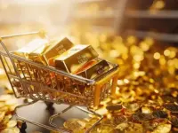 will gold prices touch 5000 gold price hits all time high near 4725 whats fueling golds golden run
