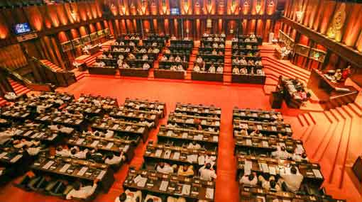 1558707358 State of Emergency passed in Parliament 3