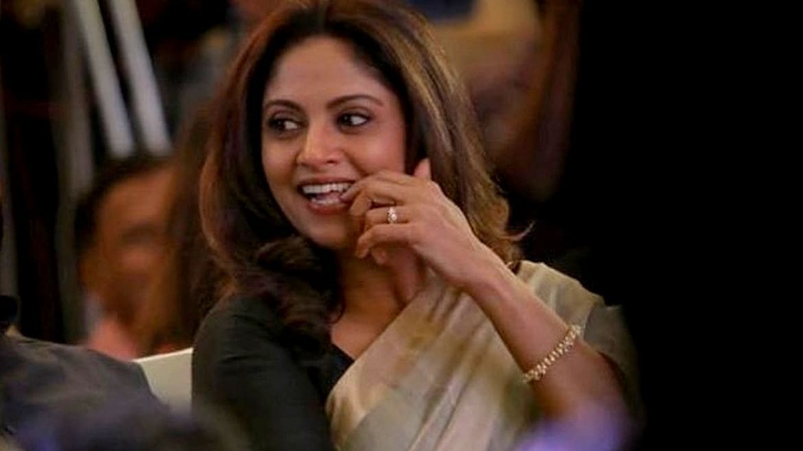 nadhiya