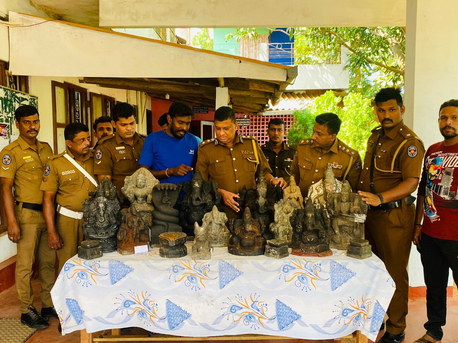 Jaffna Police 02