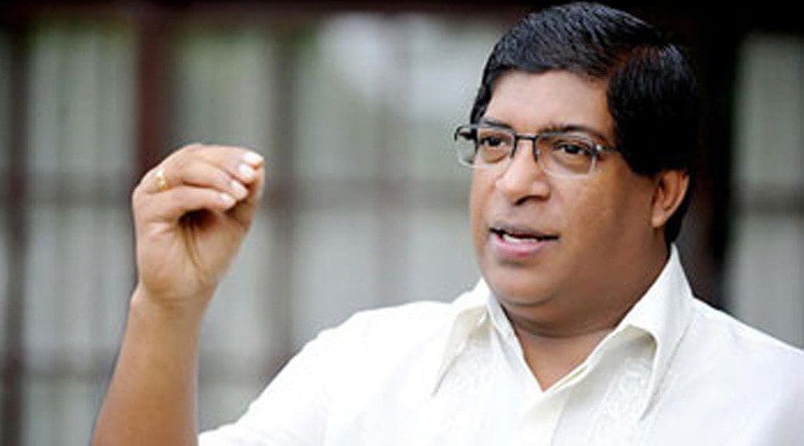Ravi karunanayakka