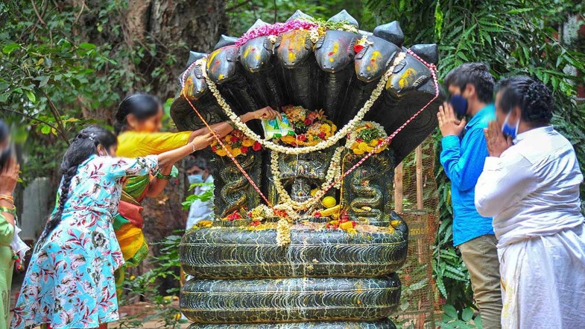 1792776 pariharam