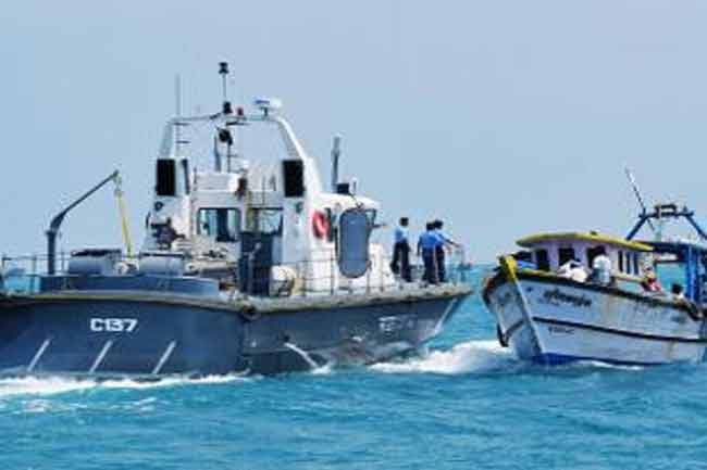 தமிழக படகுகள் அரசுடமை 1 boat