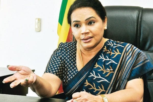 டயானா கமகேவின் குடியுரிமை விவகாரம்! அதிரடி தீர்மானம்