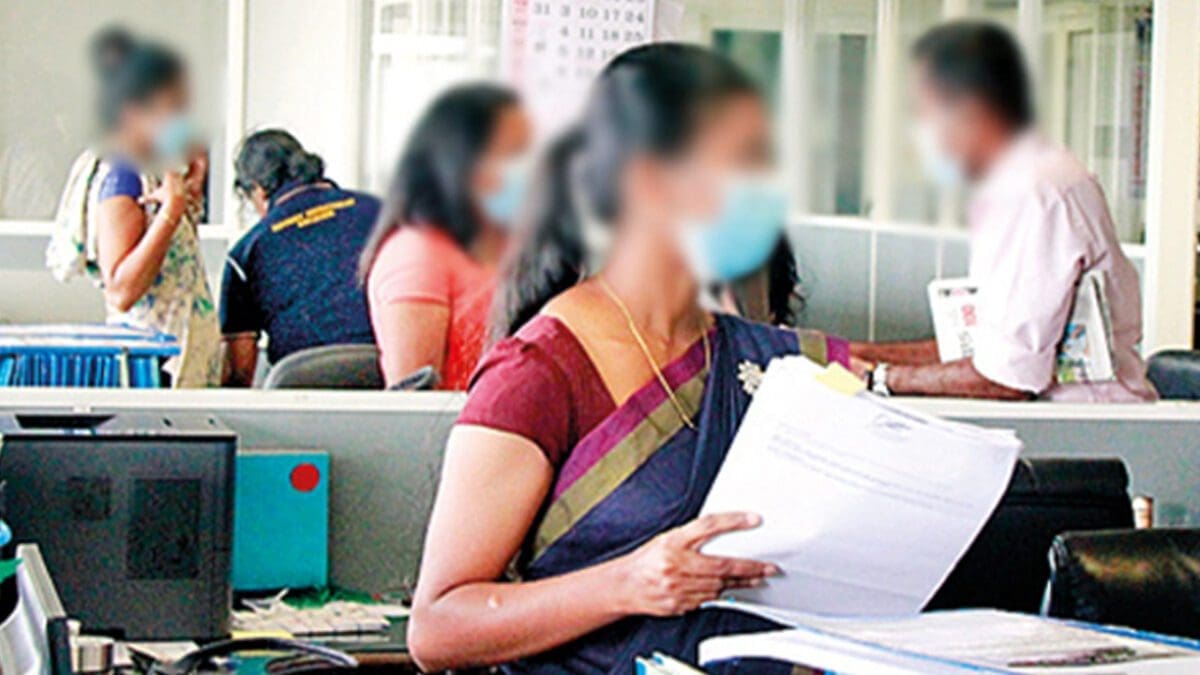 12,000 பேருக்கு விரைவில் நிரந்தர நியமனம்! 1 12,000 பேருக்கு விரைவில் நிரந்தர நியமனம்!