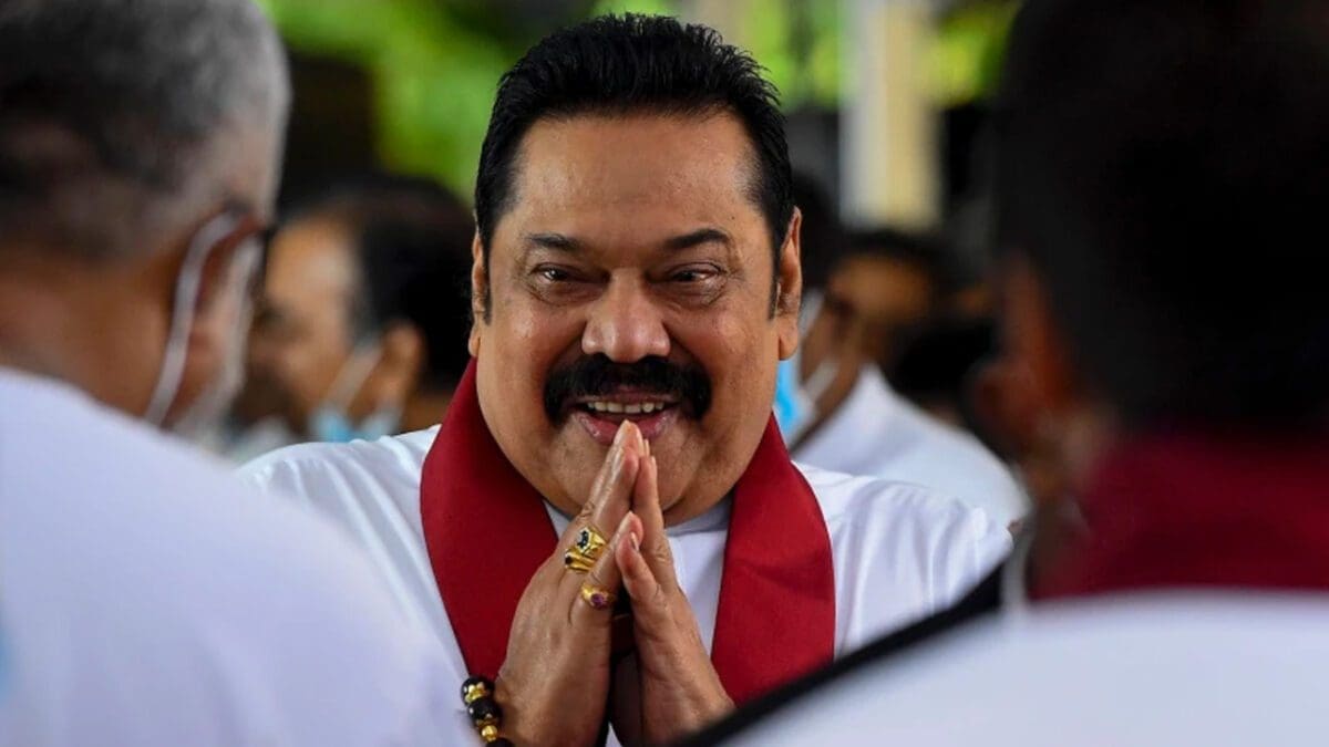 மகிந்த பதவி விலகவில்லை! விரைவில் உண்மைகள் 1 மகிந்த பதவி விலகவில்லை! விரைவில் உண்மைகள்