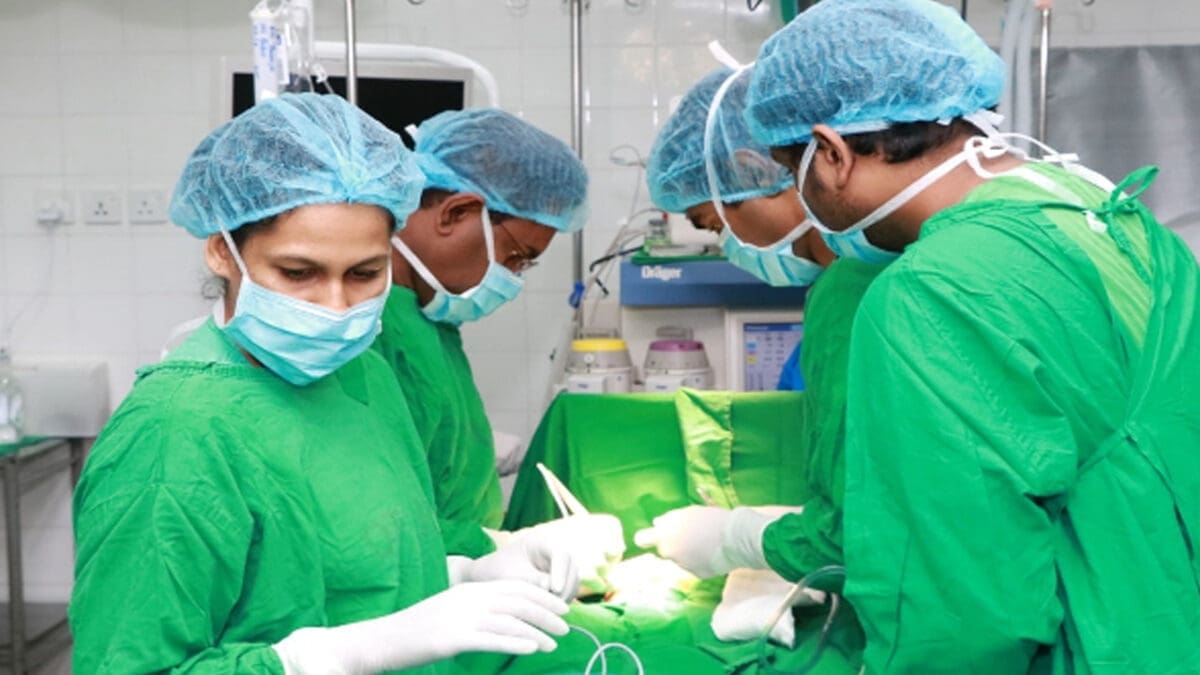 வெளிநாடுகளிலிருந்து வைத்தியர்களை வரவழைப்பது சாத்தியமில்லை