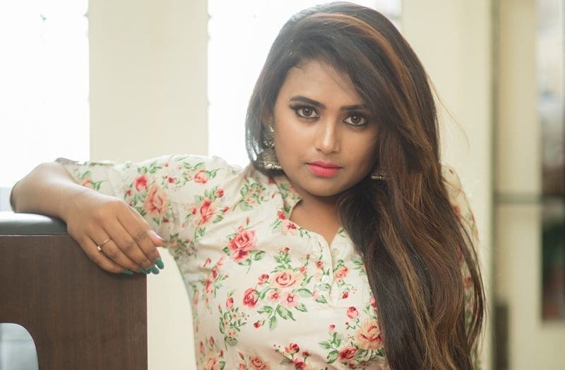 Actress Farina Azad Photos 2 e1593083012692